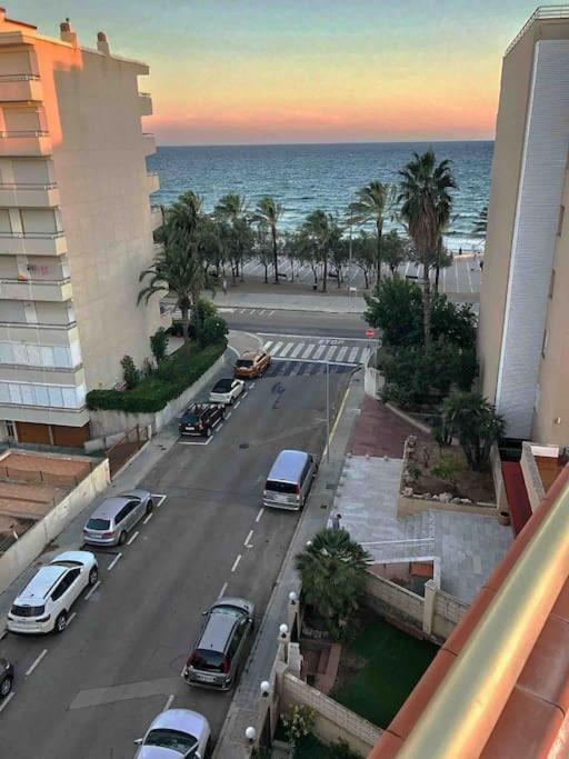 Pis A Tocar De La Platja Amb Wifi I Parking Inclos Calafell Exterior photo